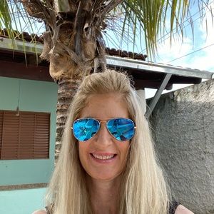 Meet your Posher, Bernadette